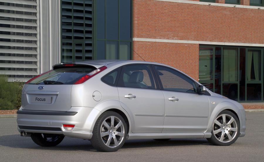 Ford Focus 2005 года  (фото 73 из 116)